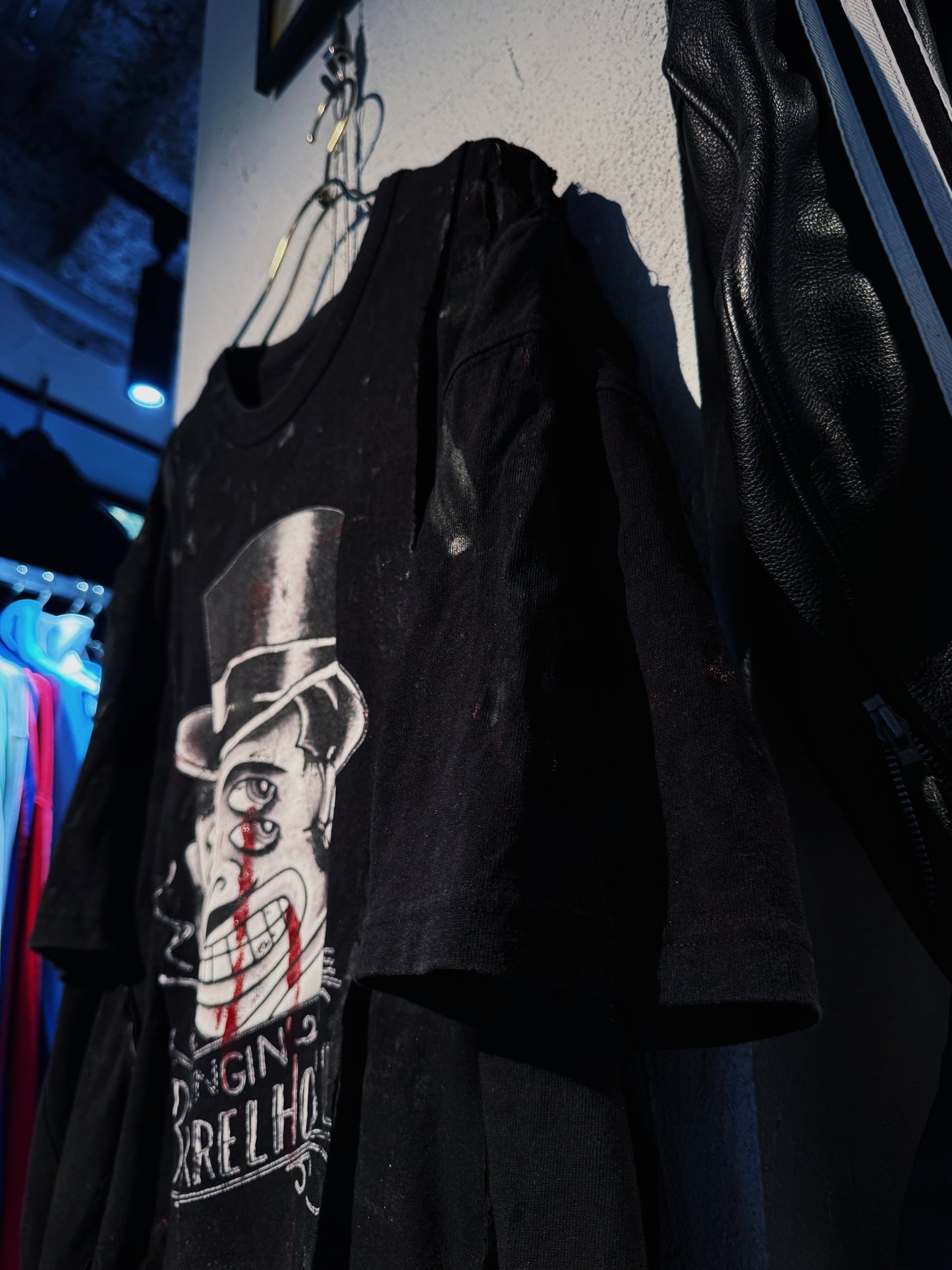 "vivid notes"graphic print coating design Layered T-shirt