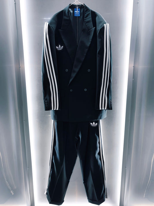 special "original re:meke" vintage
"adidas"× vintage double breast SETUP three strip edition