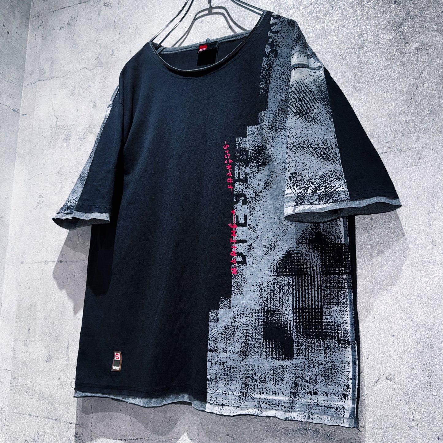 "DIESEL"coating like design box silhouette T shirt