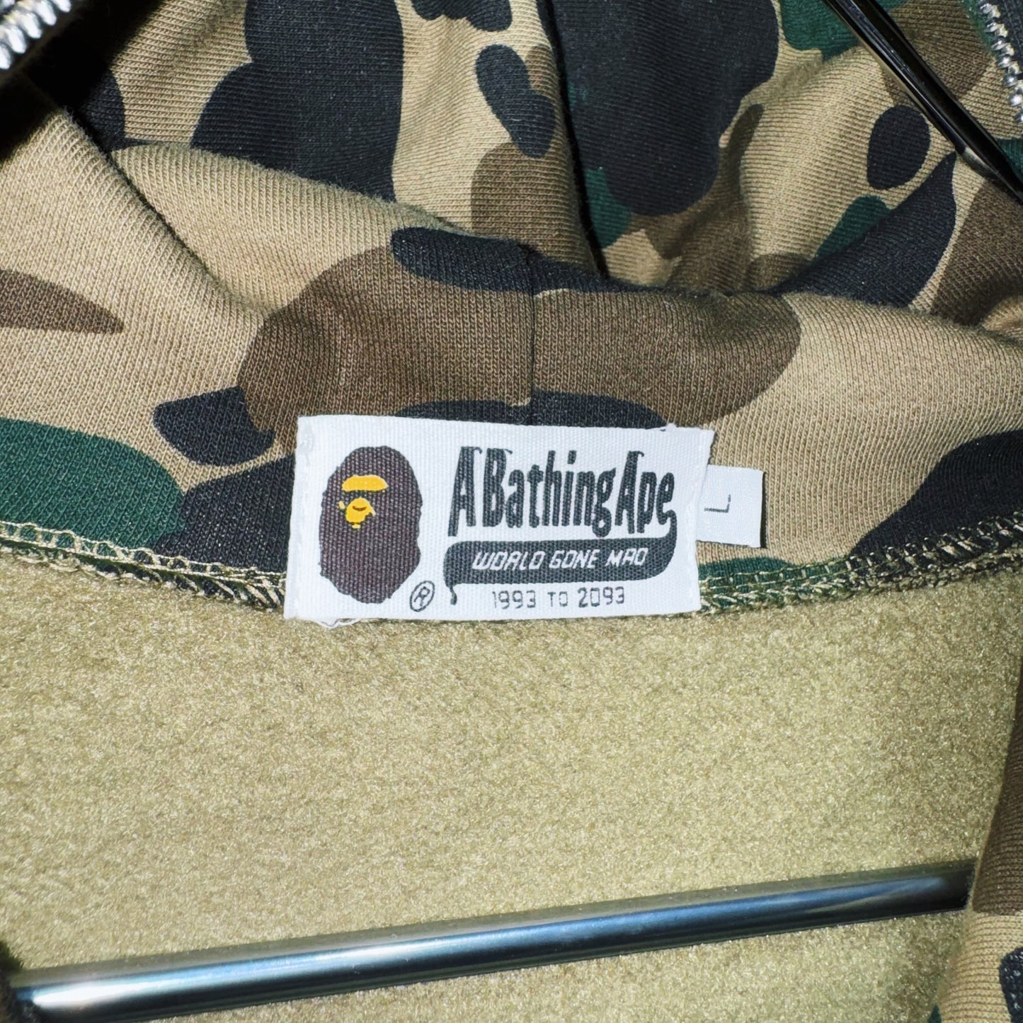 "A Bathing Ape"shark head camouflage pattern zip-up hoodie