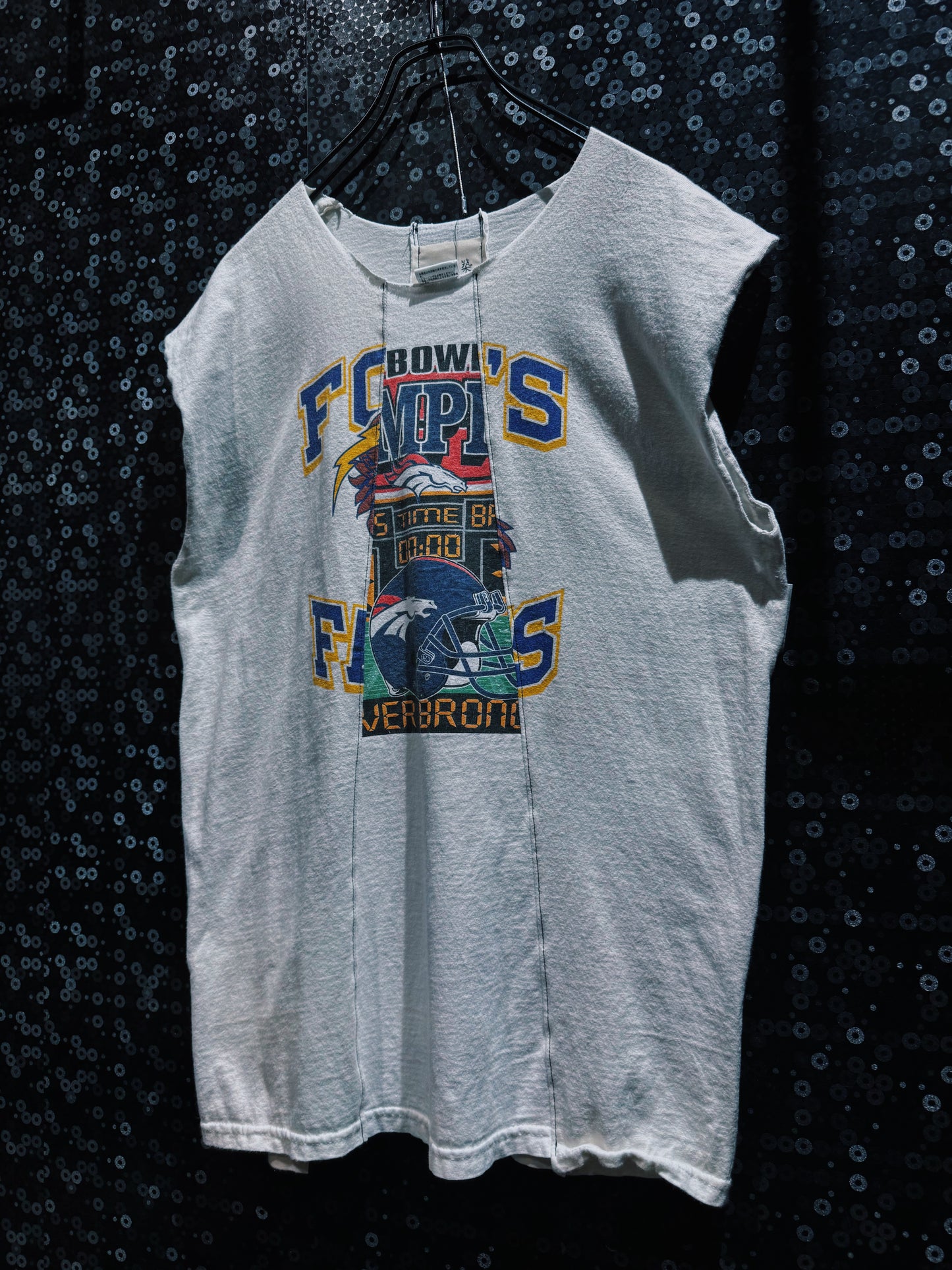【ÆIEM】再倖築 “Split Championship” Docking No Sleeve T-shirt