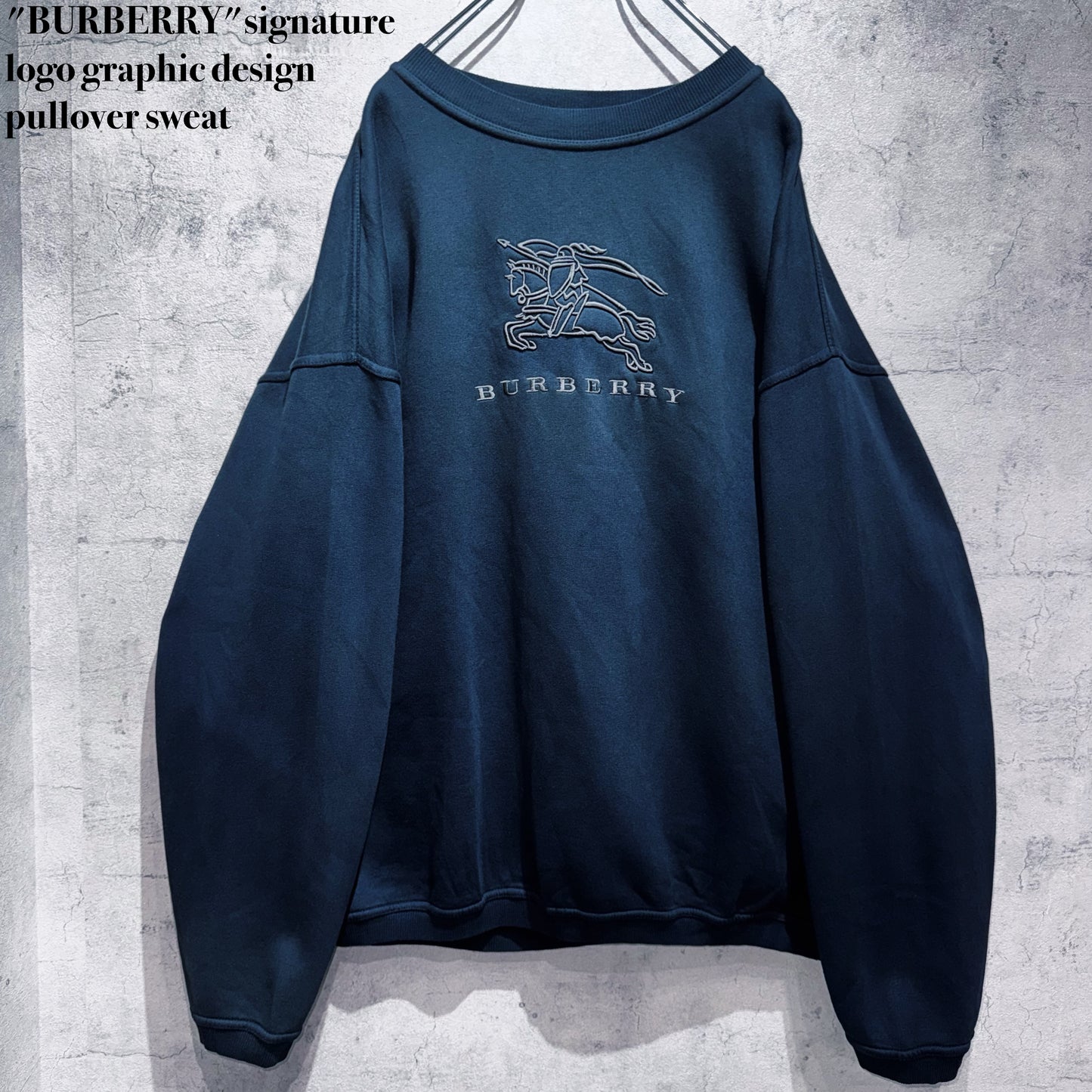 "BURBERRY"signature logo graphic design  pullover sweat