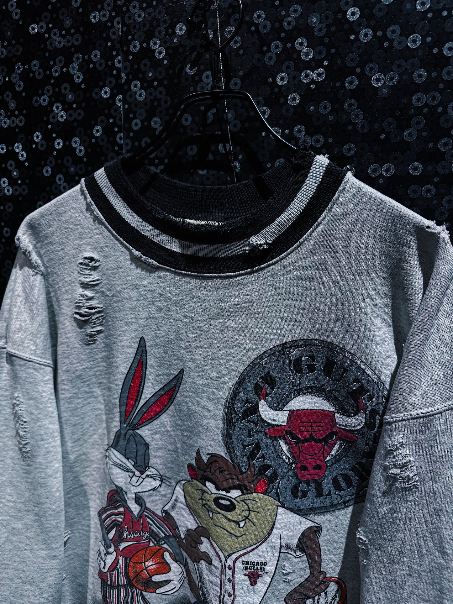 【ÆIEM】original “boro” remake Looney Tunes × Chicago Bulls sweat