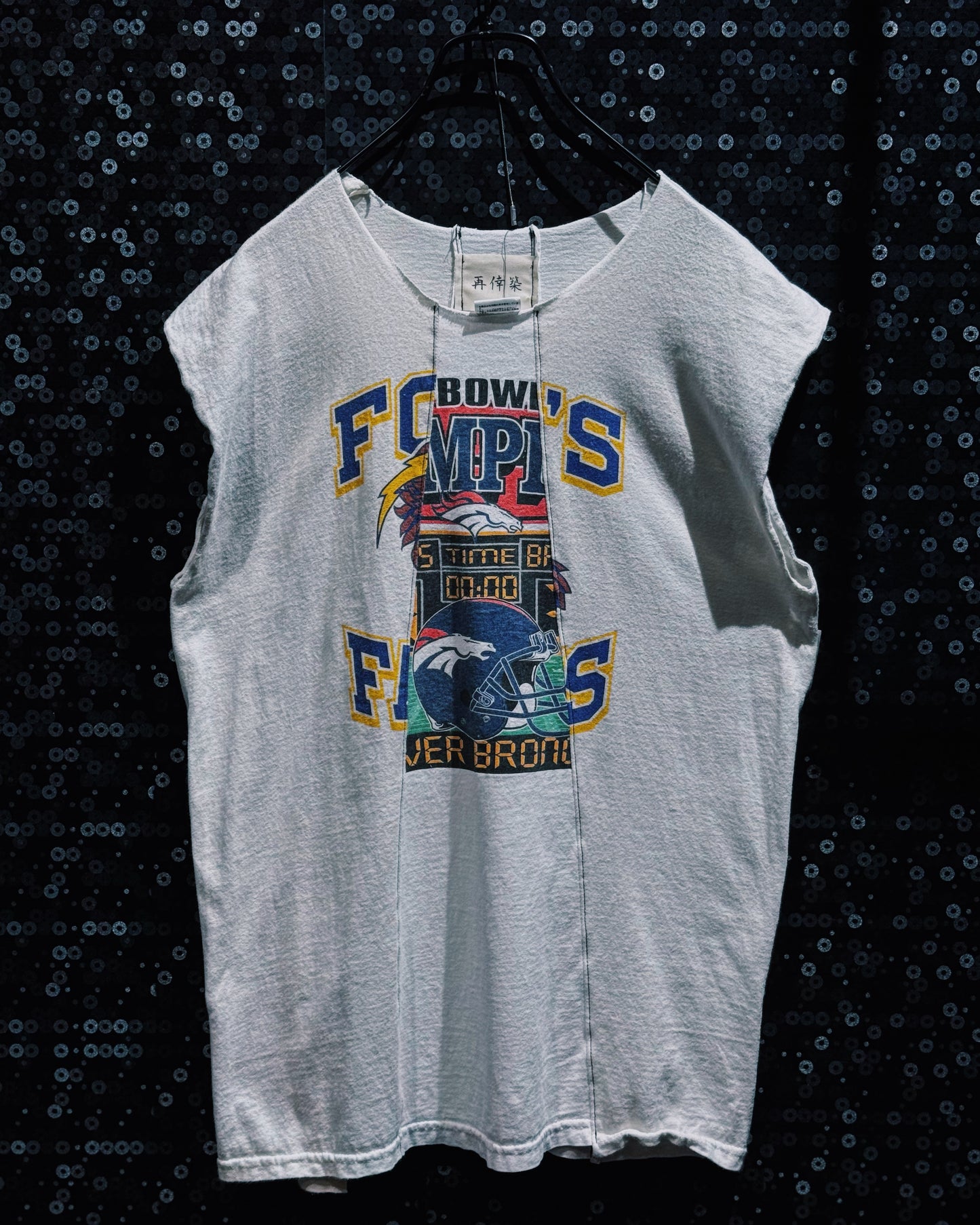 【ÆIEM】再倖築 “Split Championship” Docking No Sleeve T-shirt