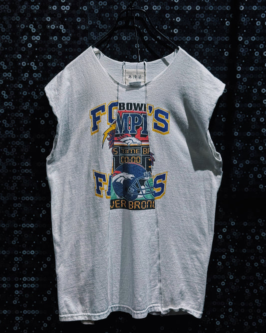【ÆIEM】再倖築 “Split Championship” Docking No Sleeve T-shirt