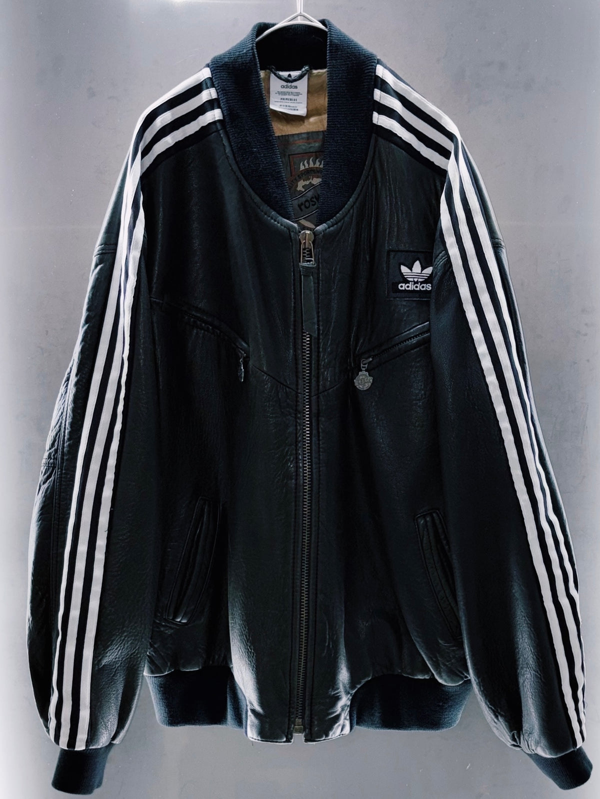 special "original re:meke" vintage
"adidas"× vintage bull leather jacket three strip edition