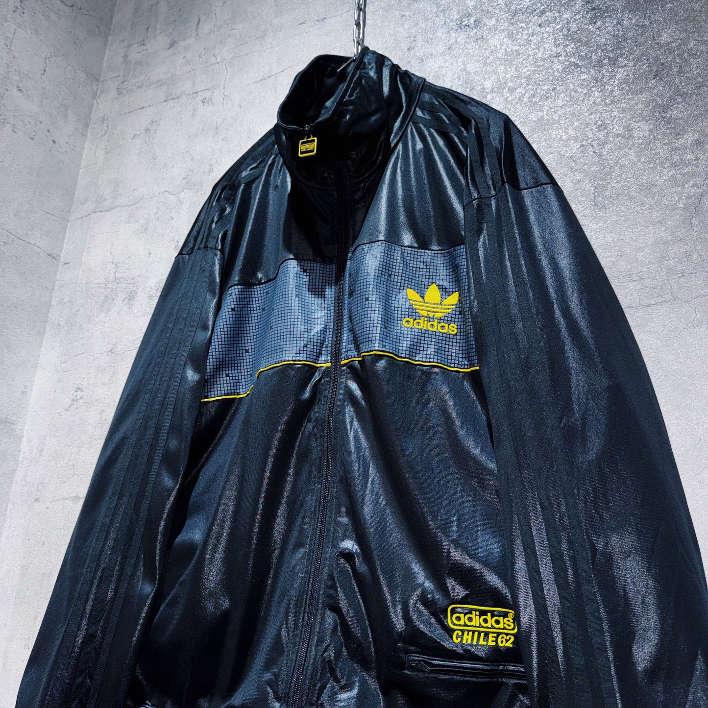 "ADIDAS Originals CHILE62”Trefoil design track jacket