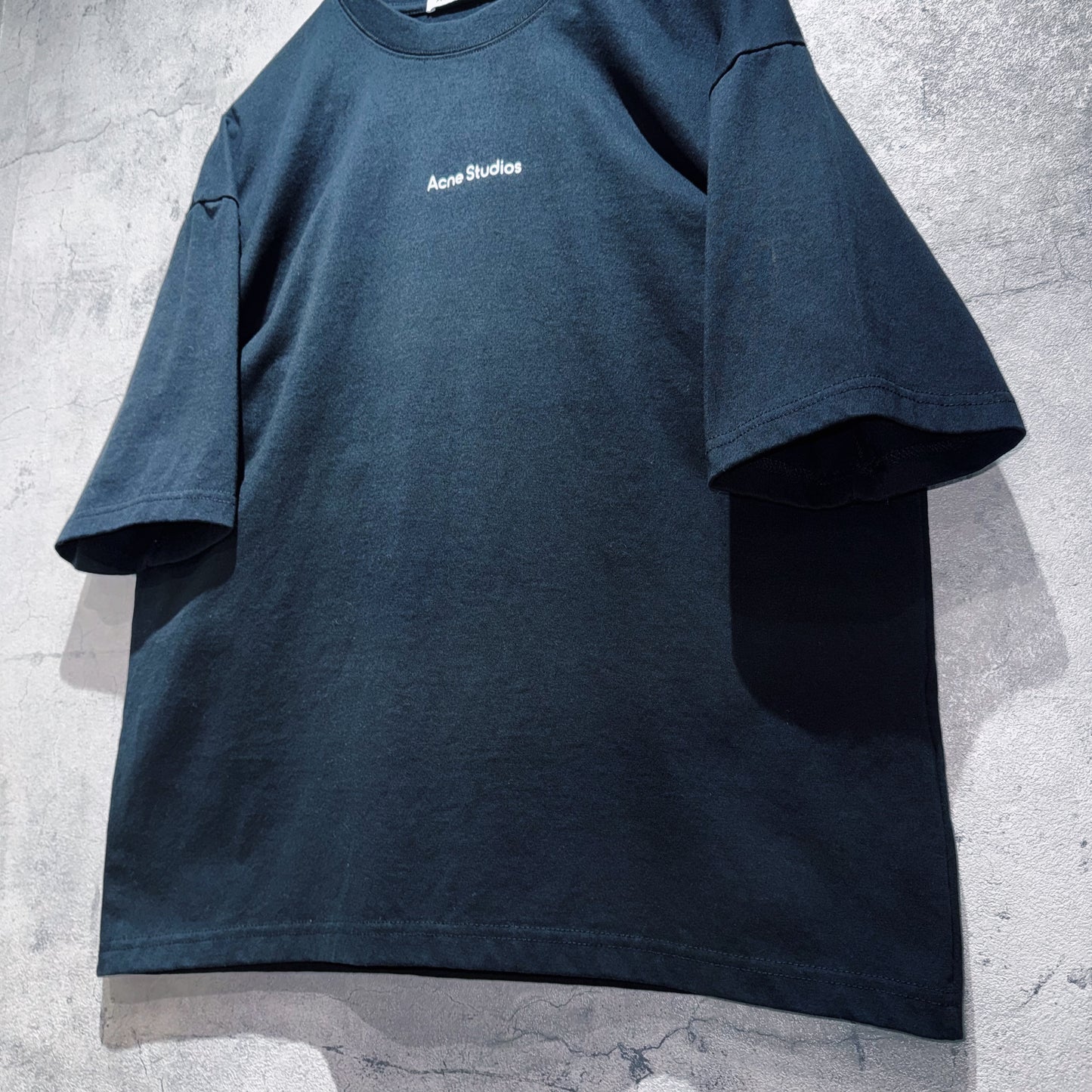 "Acne Studios"logo graphic print design T shirt