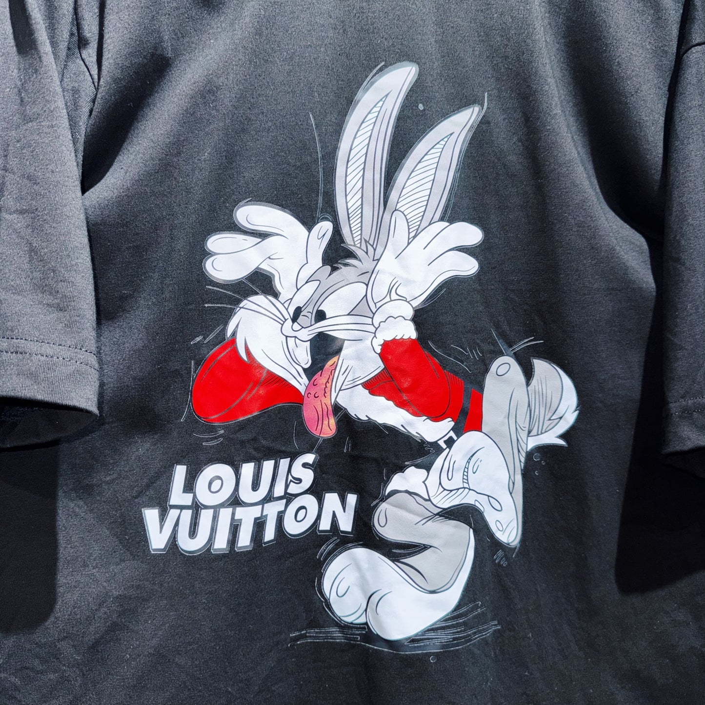 "LOUIS VUITTON"BUGS BUNNY graphic design bootleg T shirt