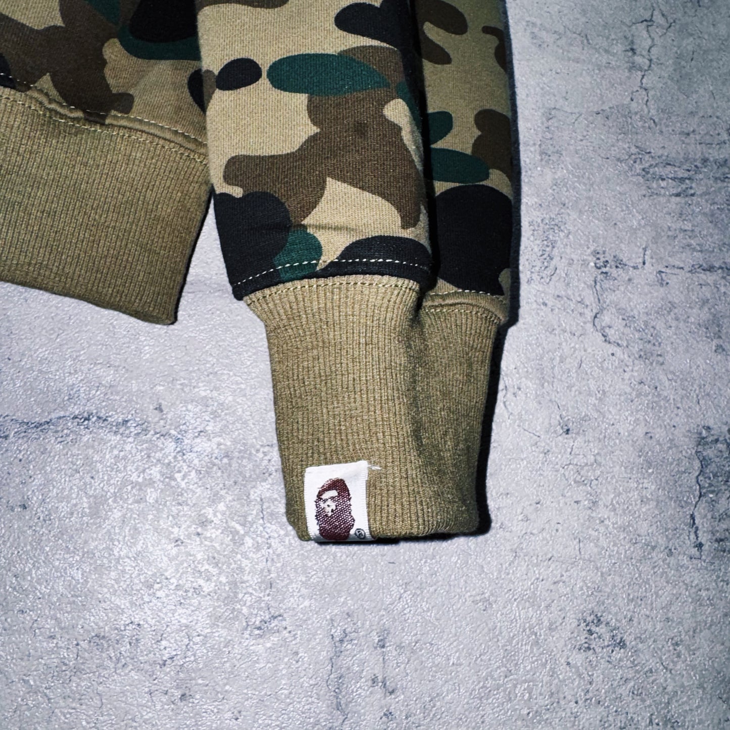 "A Bathing Ape"shark head camouflage pattern zip-up hoodie