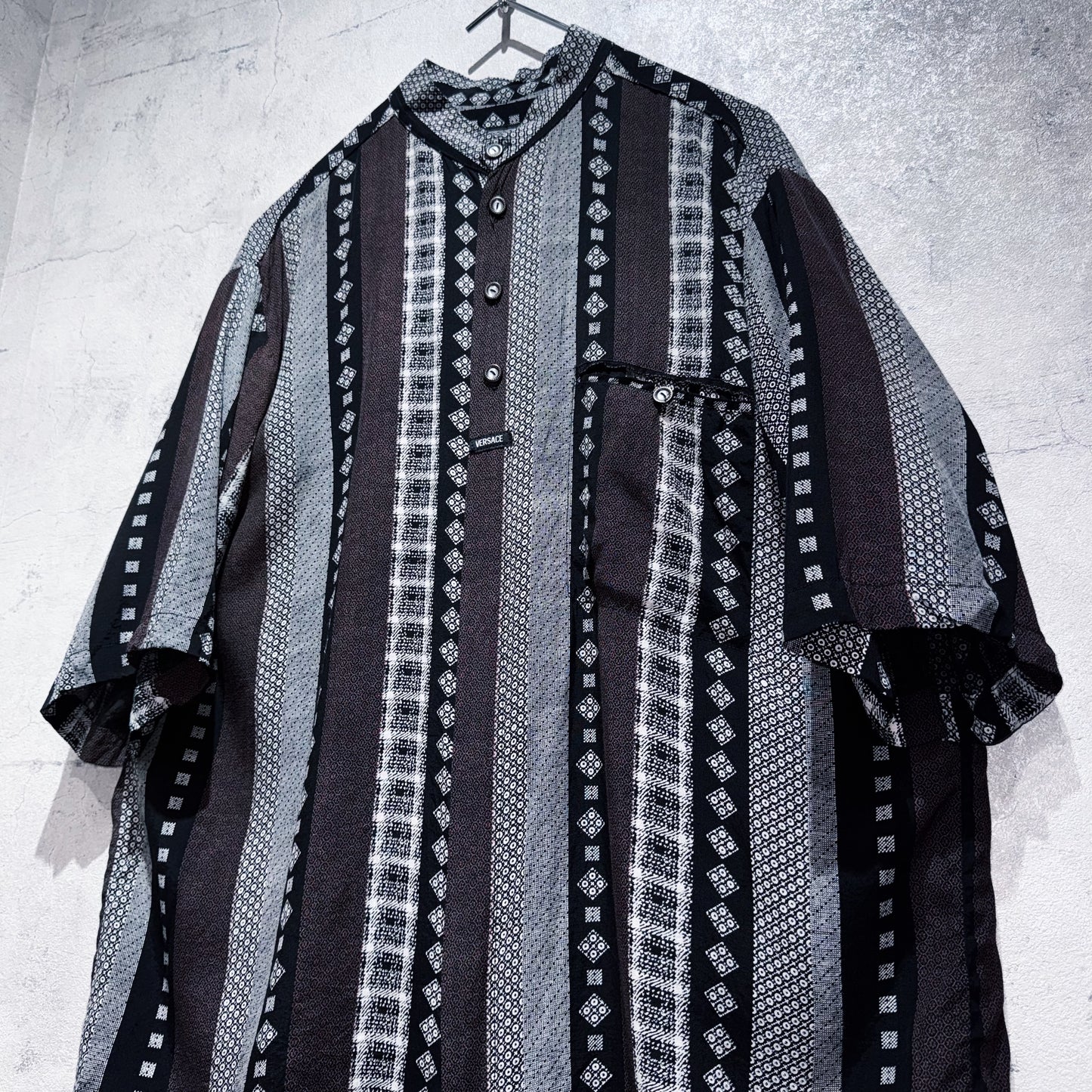 "VERSACE"switching pattern design short sleeve shirt
