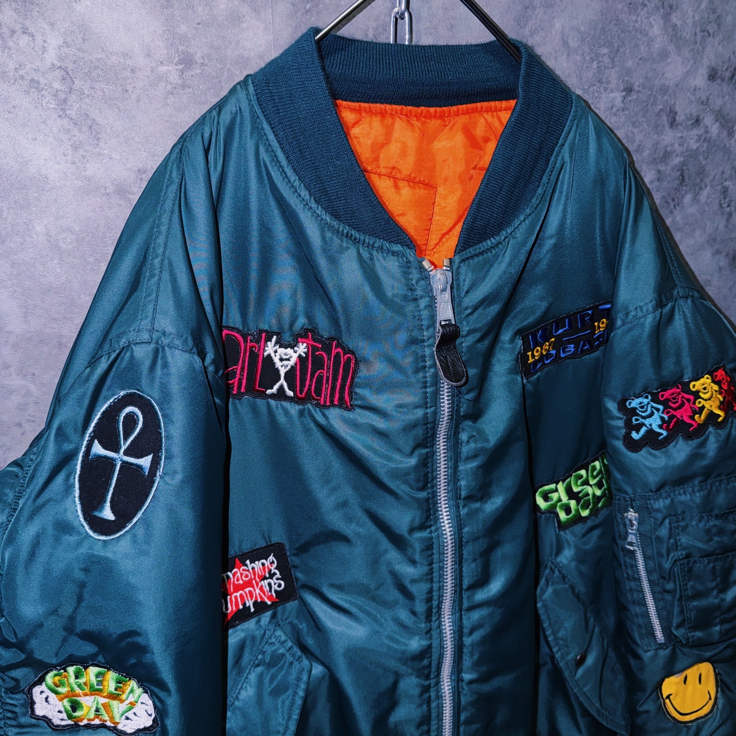 【doppio】vintage band logo patch design MA-1 jacket