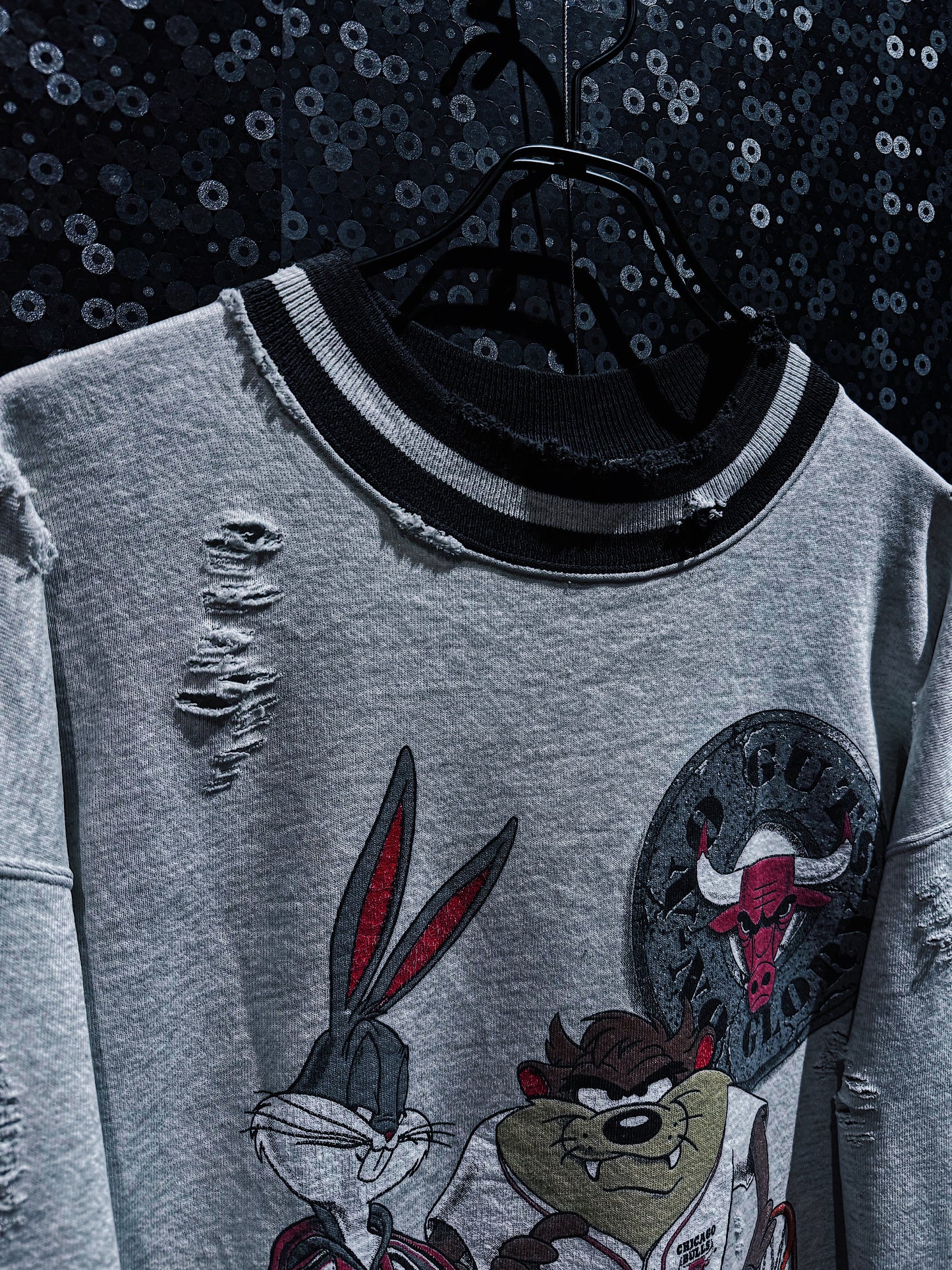 【ÆIEM】original “boro” remake Looney Tunes × Chicago Bulls sweat