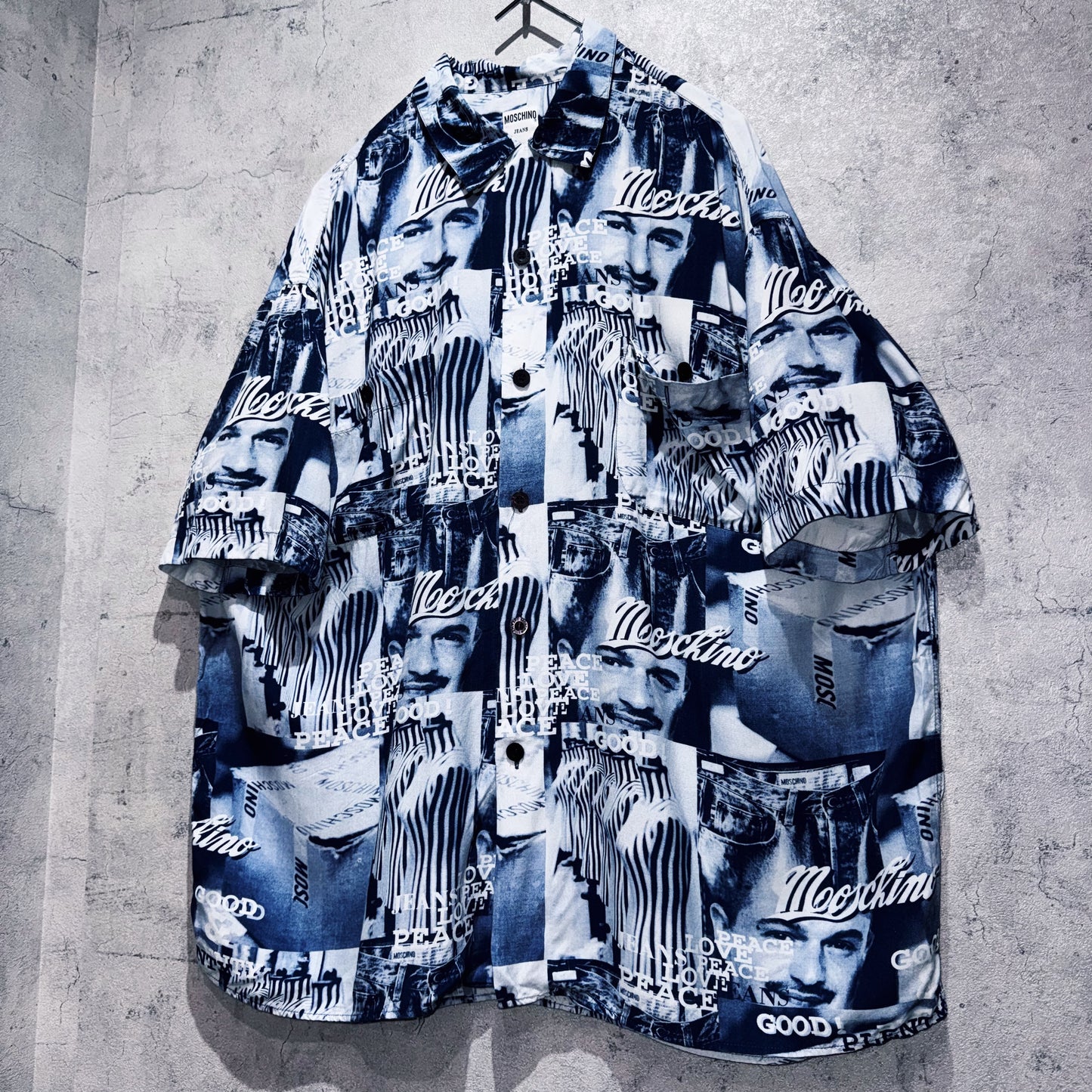 "MOSCHINO"all over pattern design short sleeve shirt