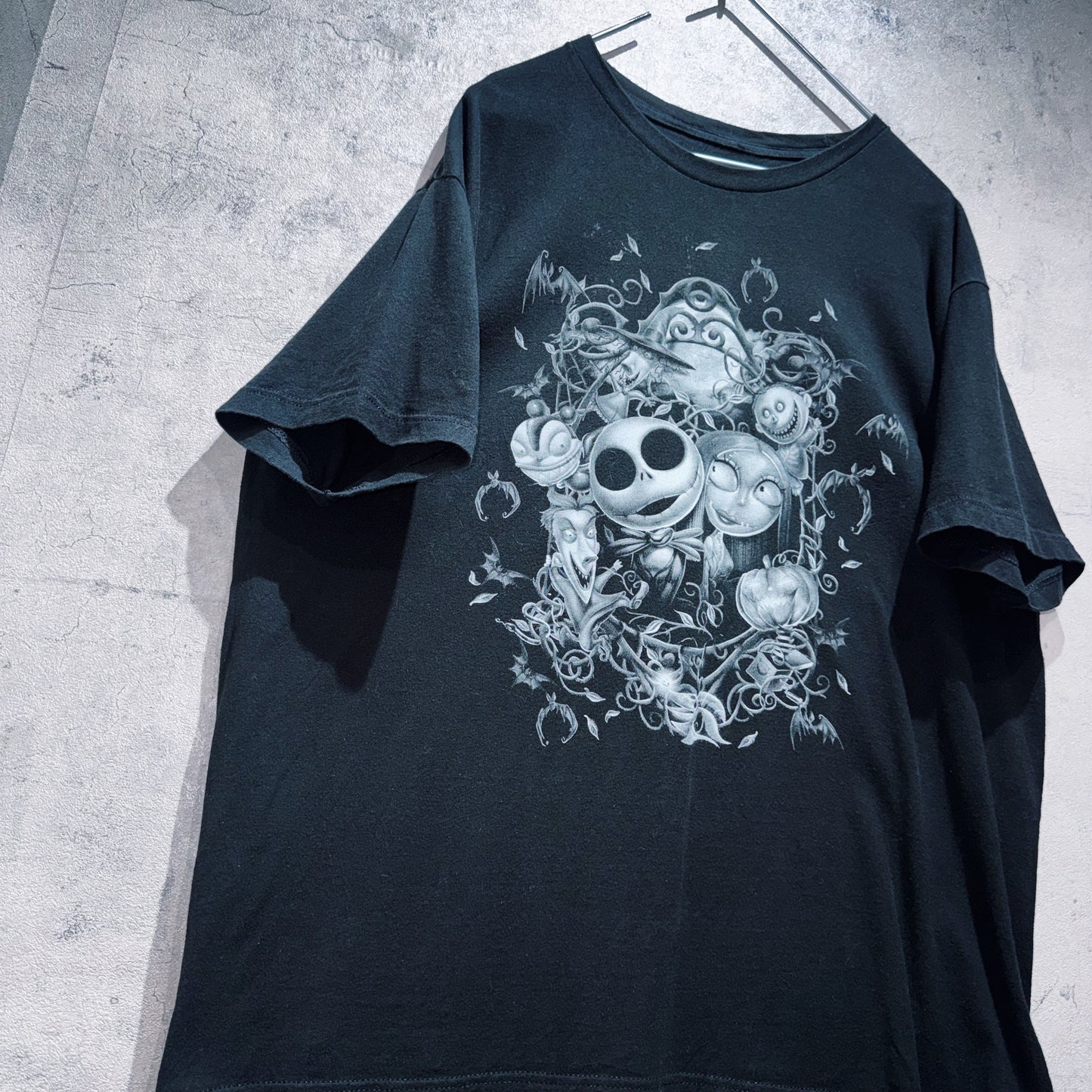 "Nightmare before Christmas"characters graphic print design T shirt