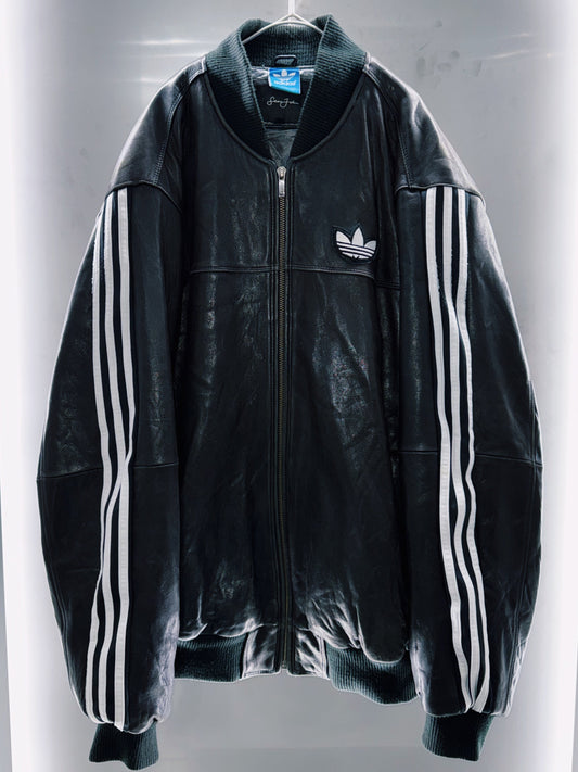 special "original re:meke" vintage
adidas x vintage bull leather jacket three strip edition