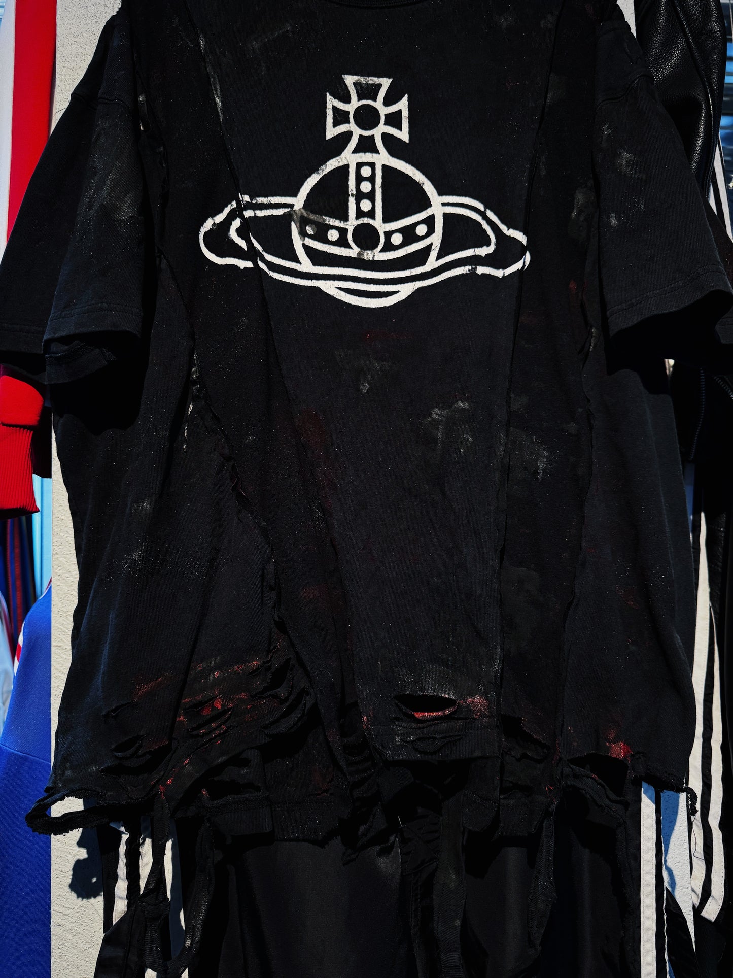 "vivid notes"The Anarchist's Layered Orbit black T-shirt