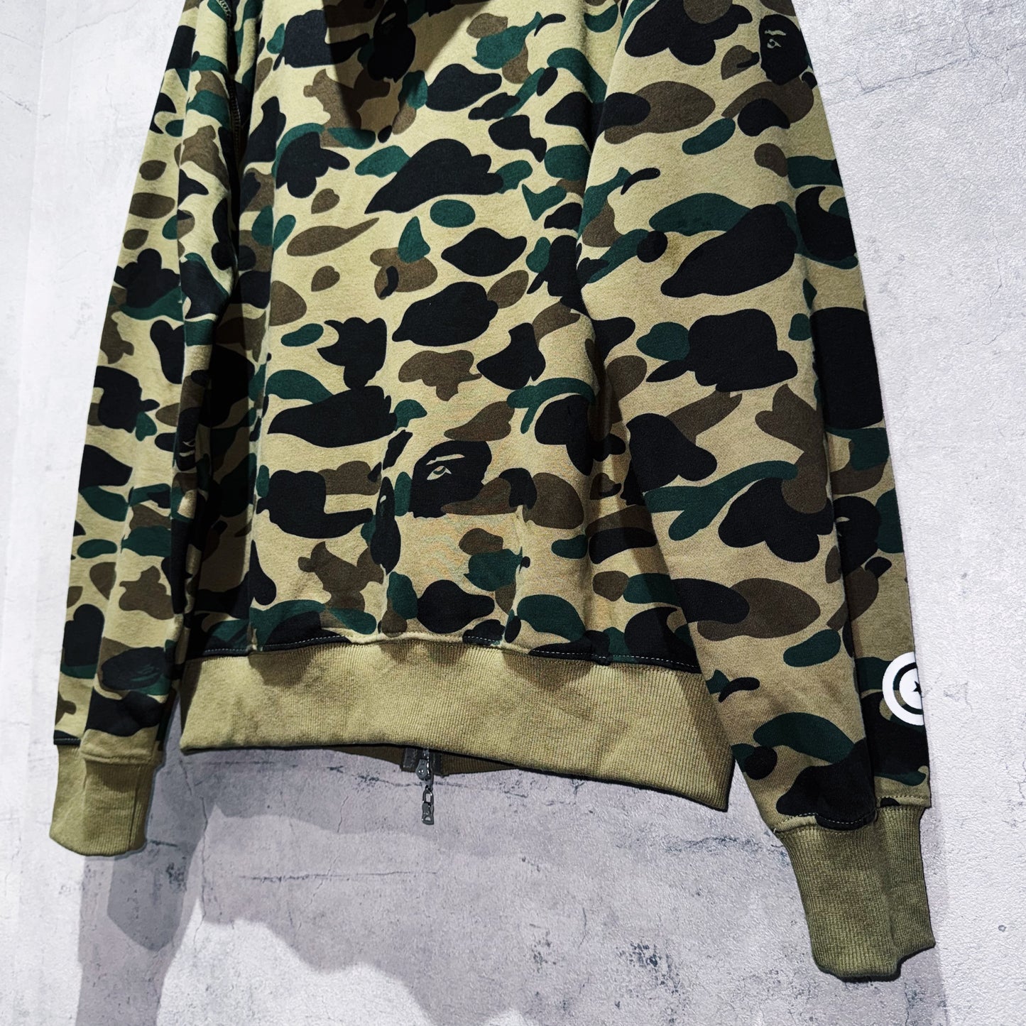 "A Bathing Ape"shark head camouflage pattern zip-up hoodie