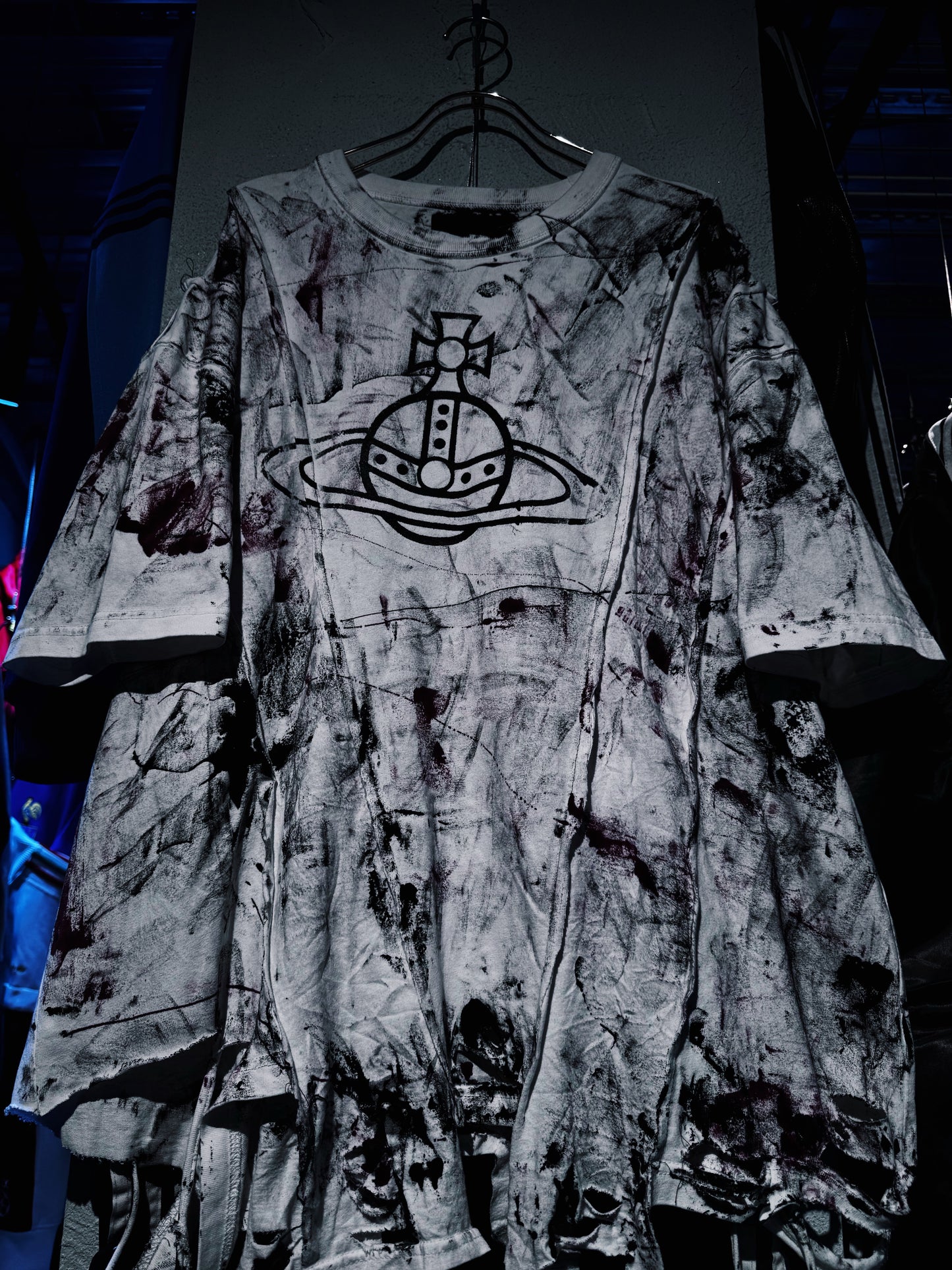 "vivid notes"The Anarchist's Layered Orbit T-shirt