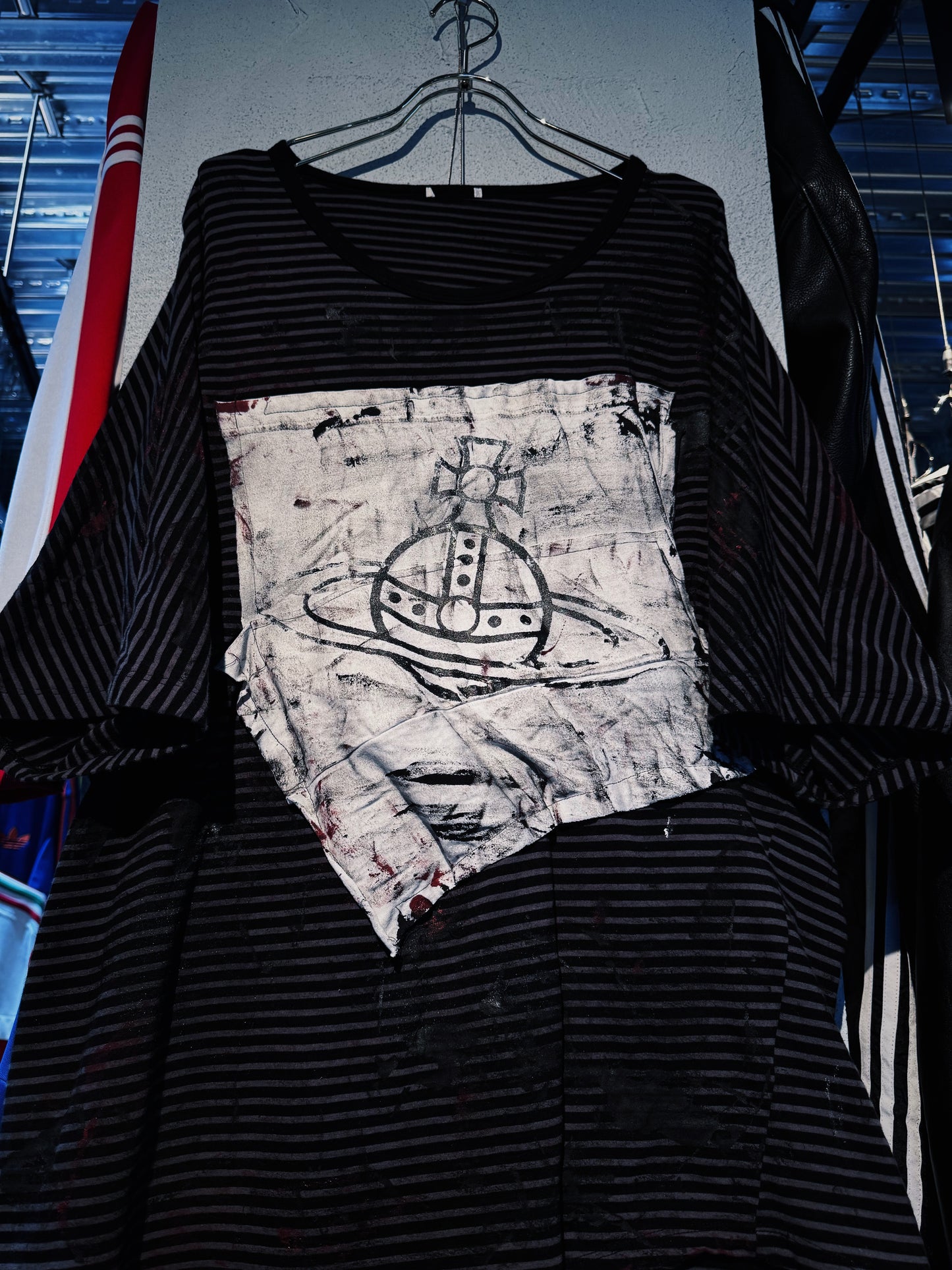"vivid notes"The Anarchist's Layered Orbit T-shirt