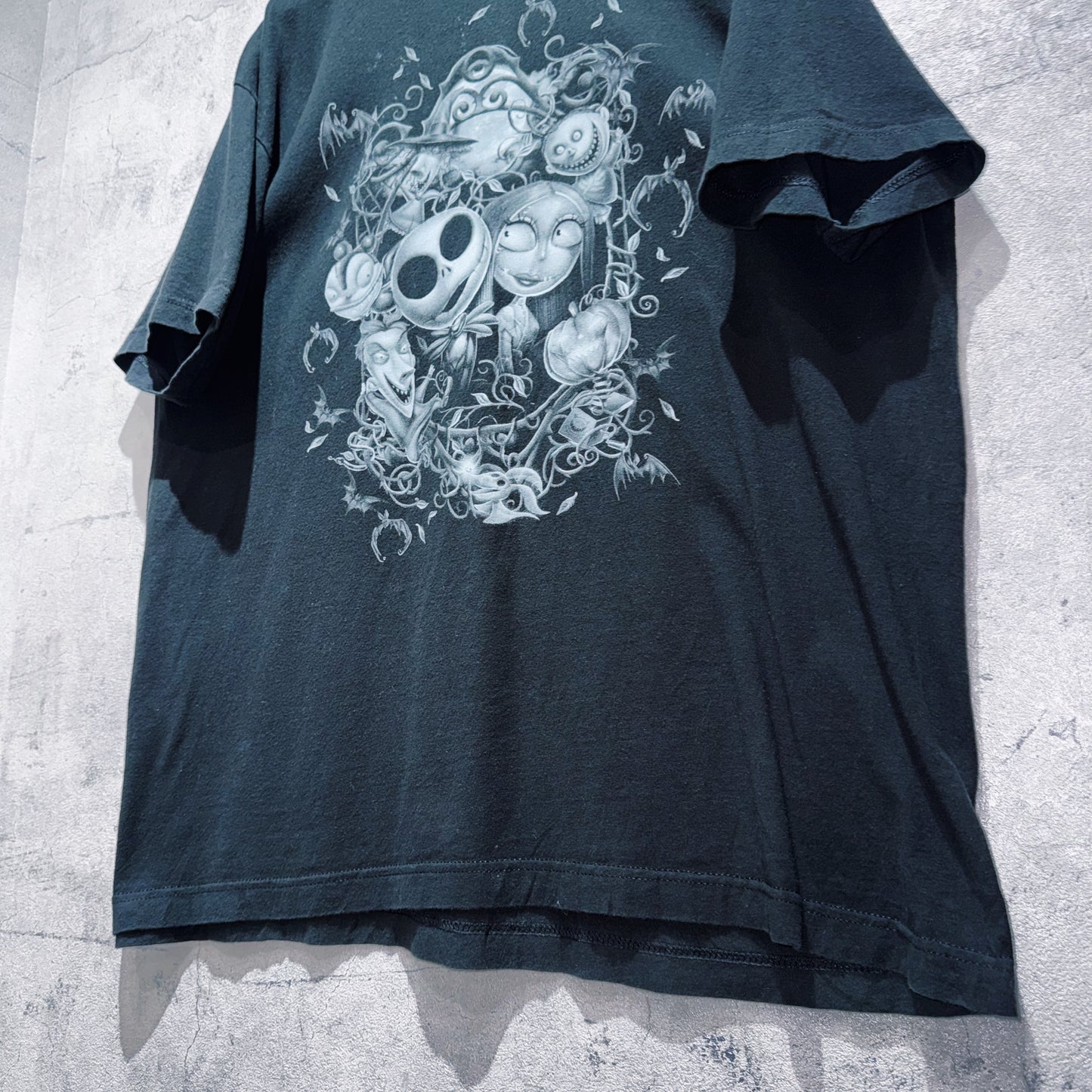 "Nightmare before Christmas"characters graphic print design T shirt