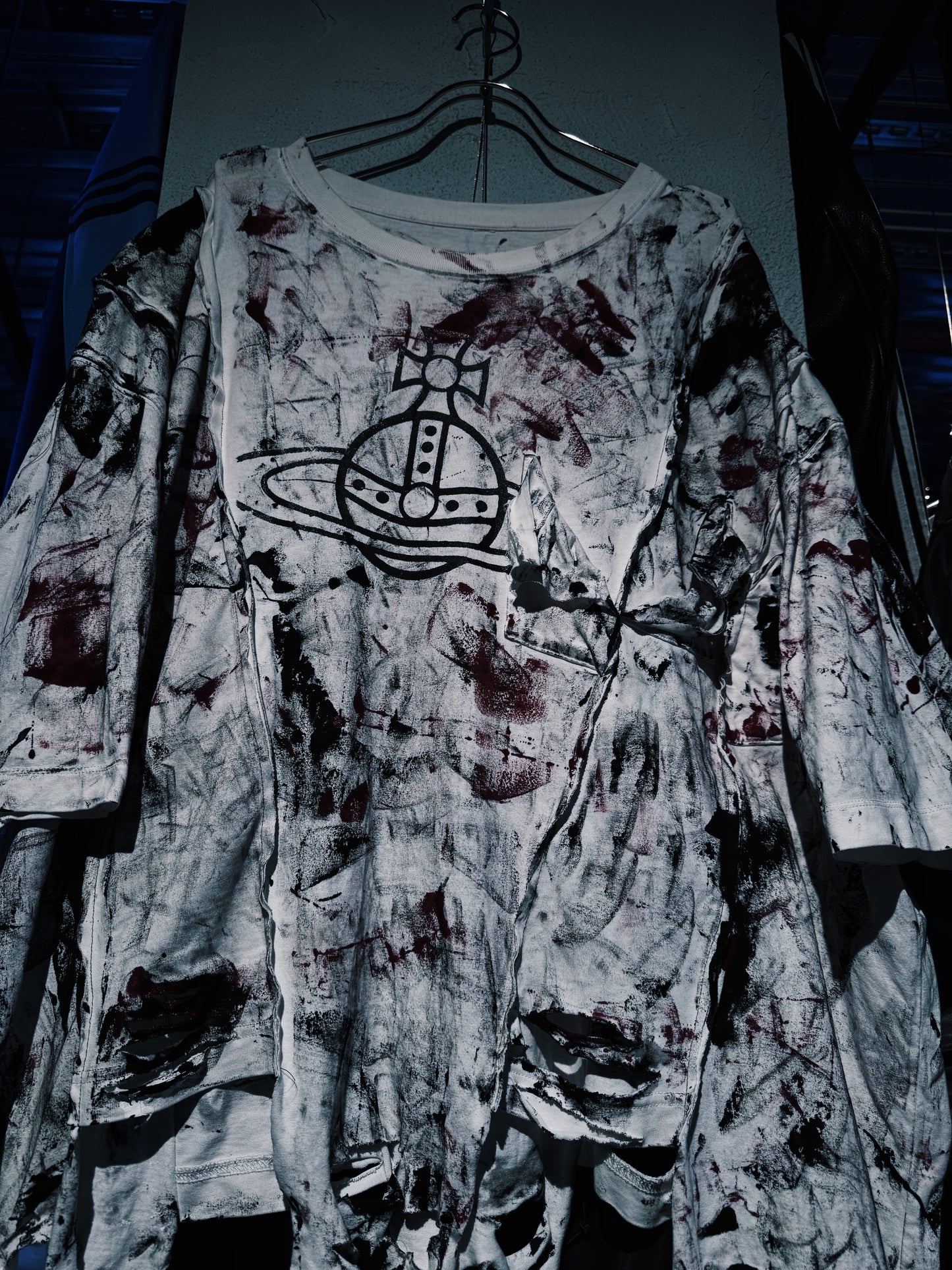 "vivid notes"The Anarchist's Layered Orbit T-shirt