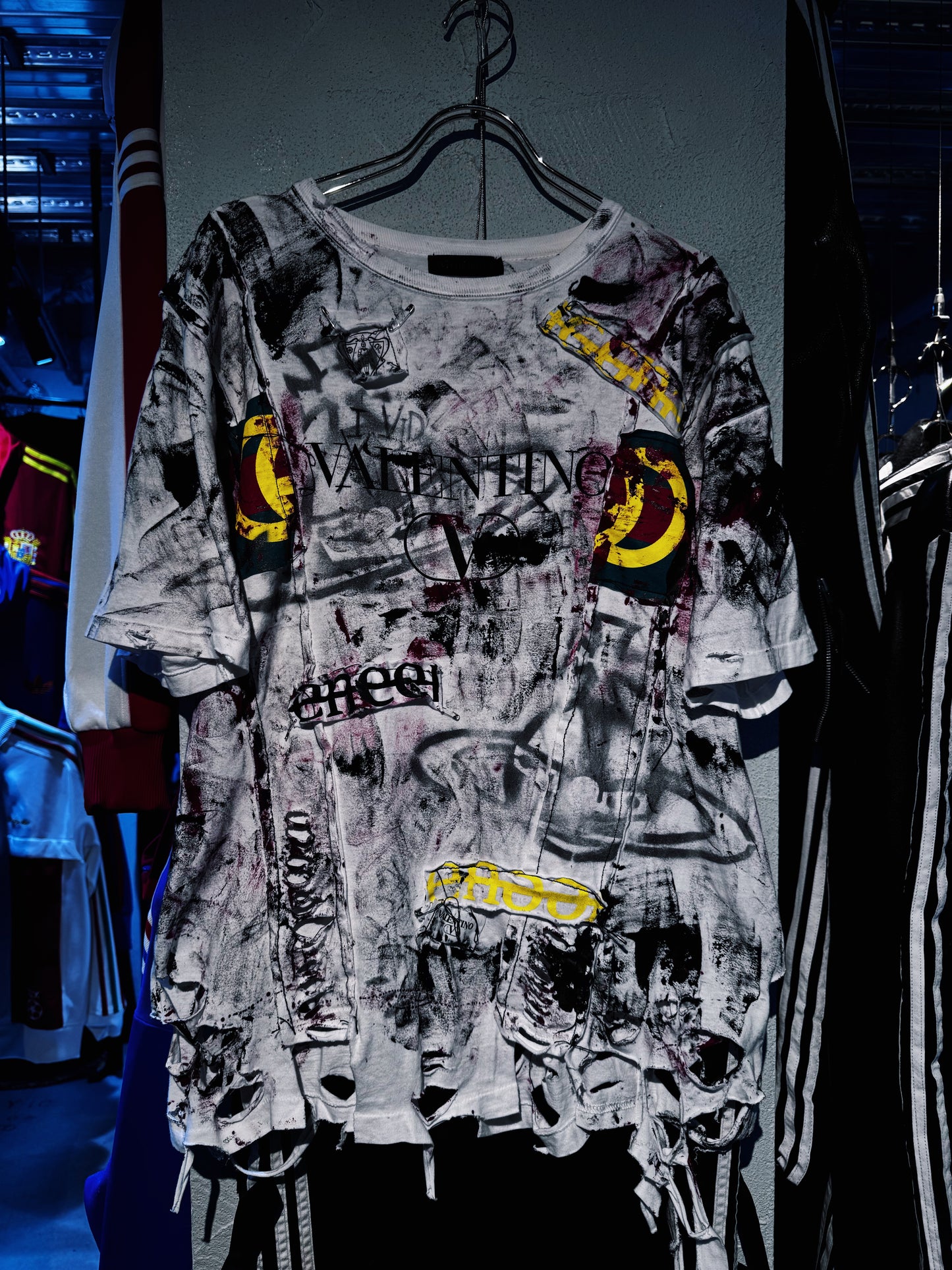 "vivid notes"chaos custom design Layered Orbit T-shirt