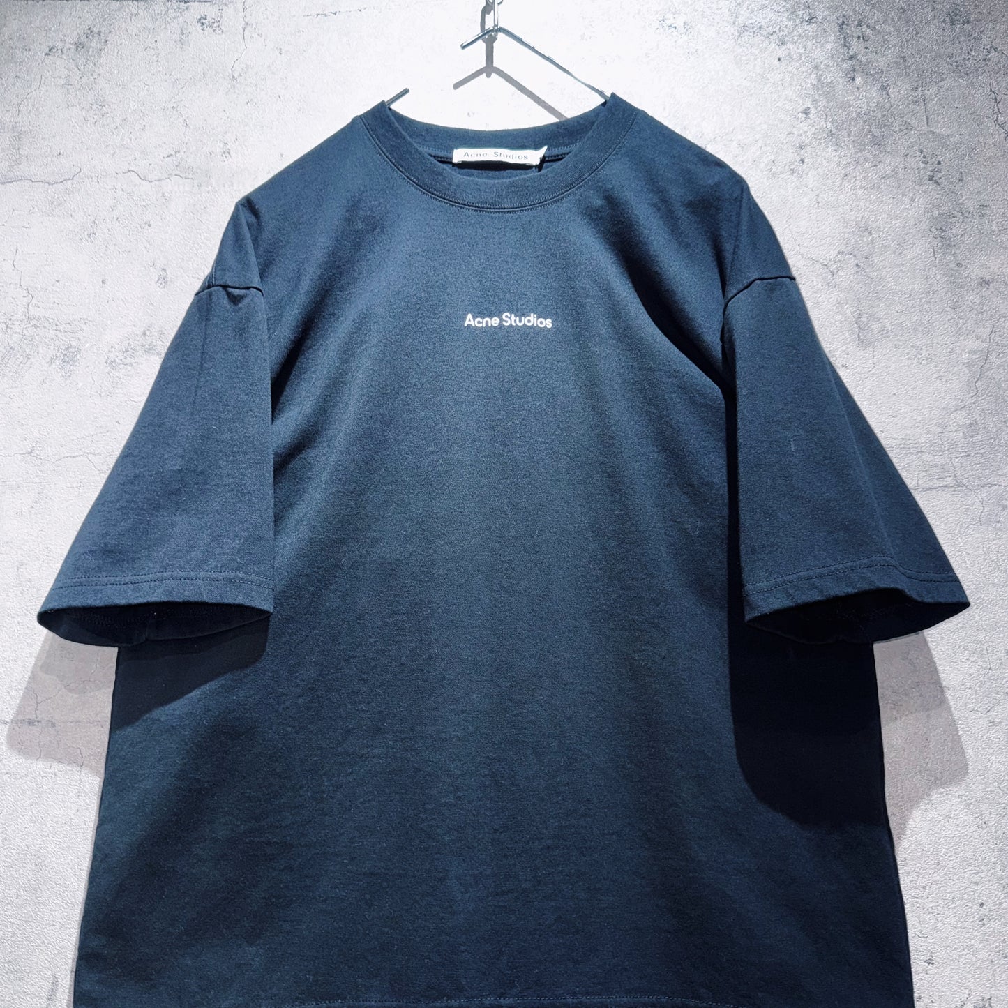 "Acne Studios"logo graphic print design T shirt