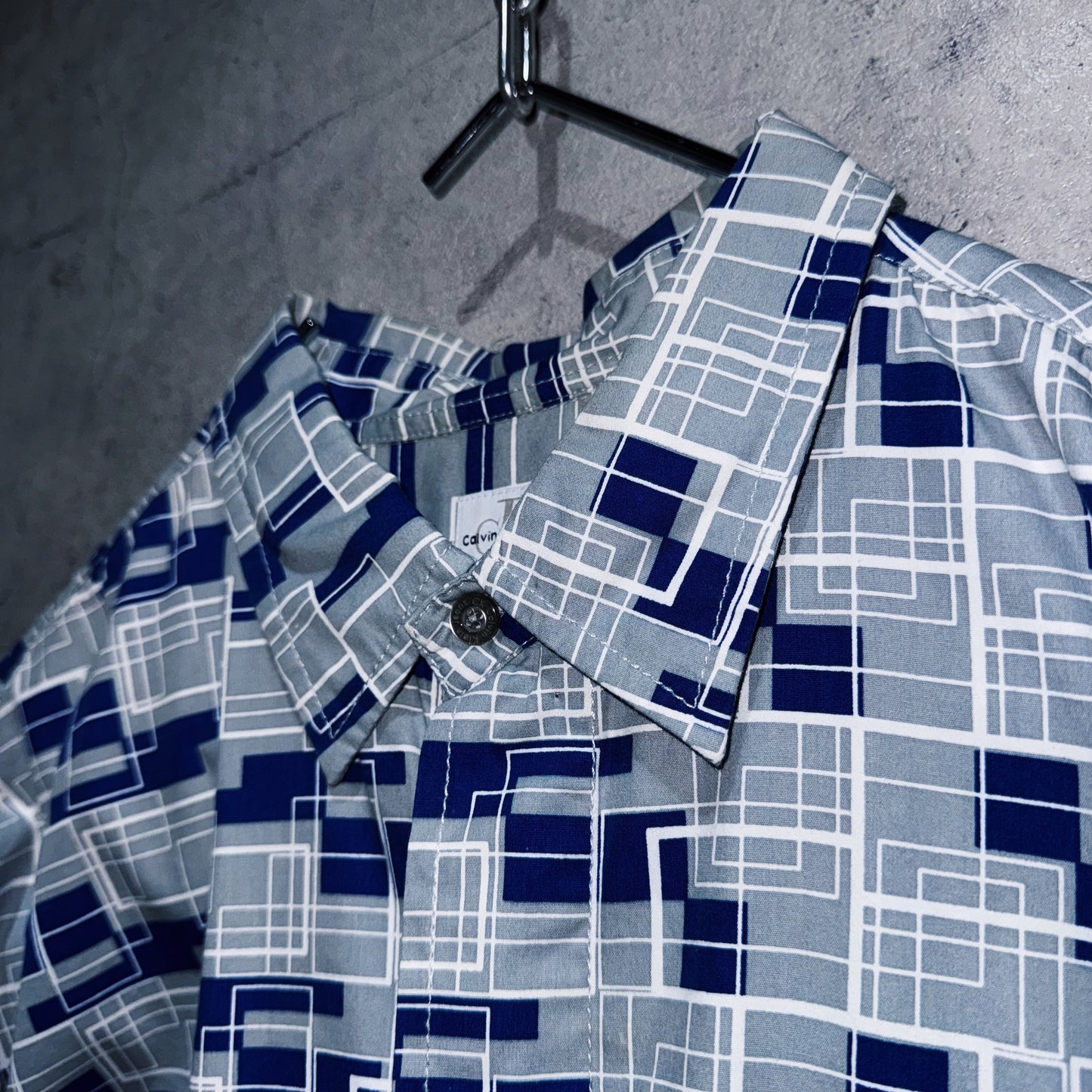 "Calvin Klein"all over pattern short sleeve shirt