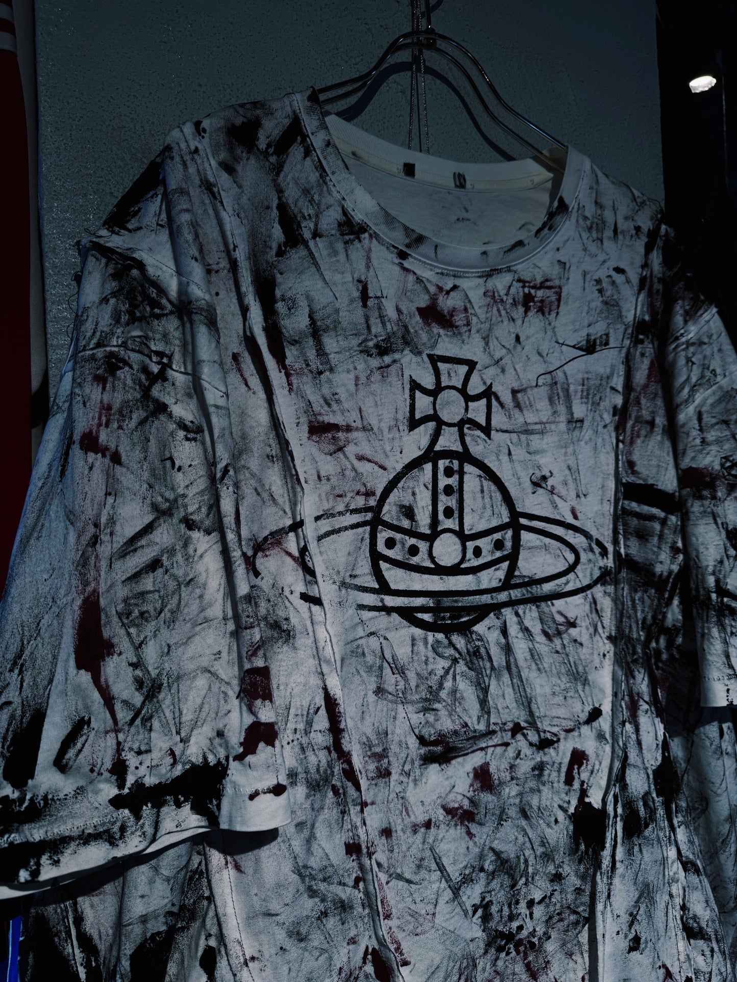 "vivid notes"The Anarchist's Layered Orbit T-shirt