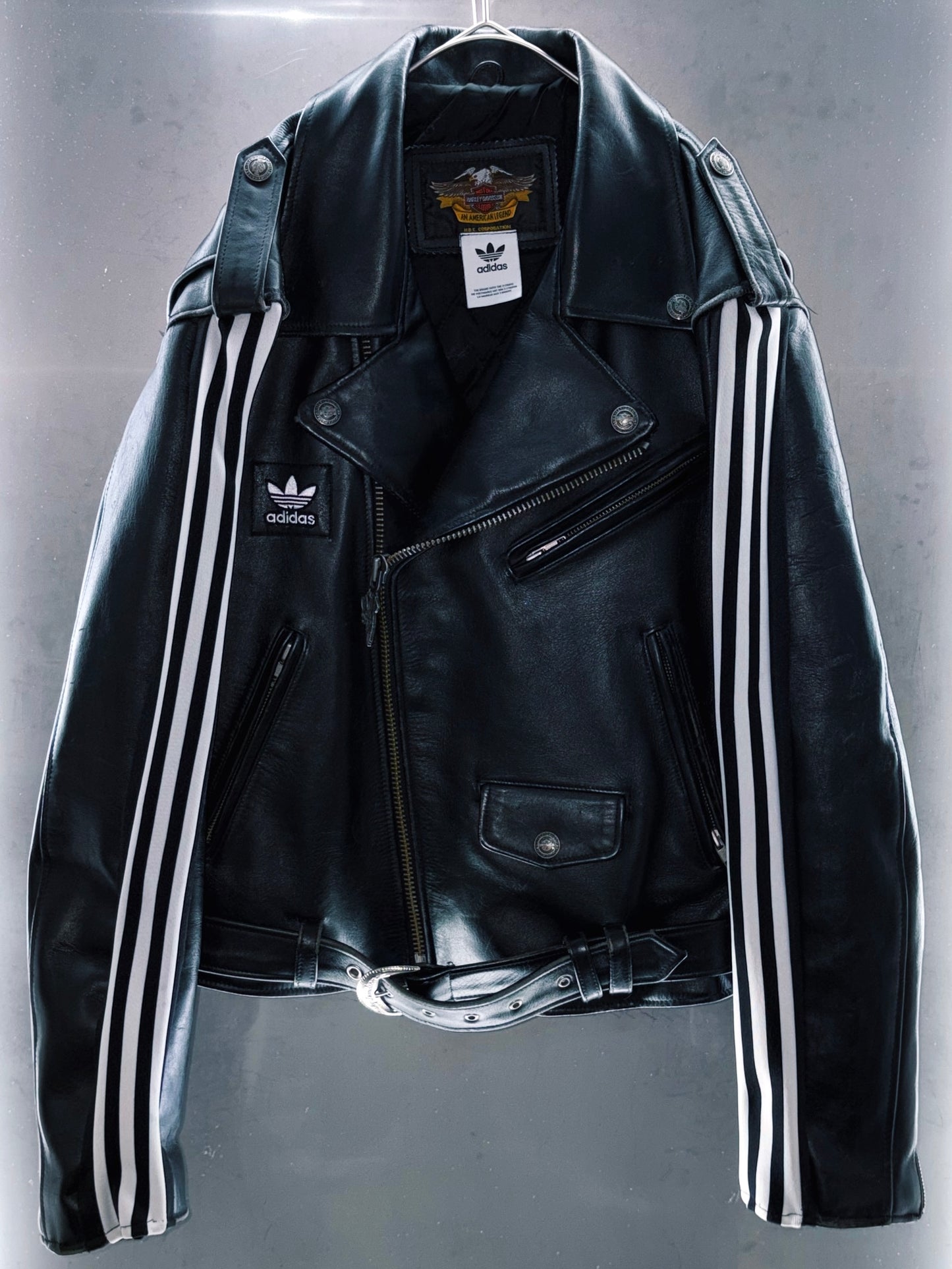 special "original re:meke" vintage
"adidas"× vintage double riders leather jacket three strip edition