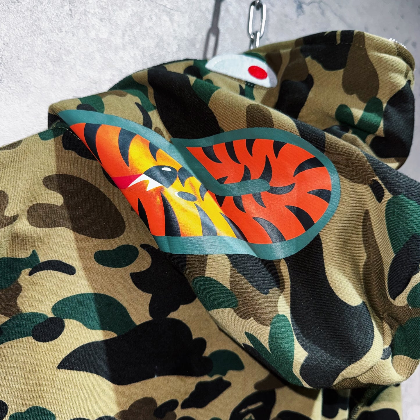 "A Bathing Ape"shark head camouflage pattern zip-up hoodie