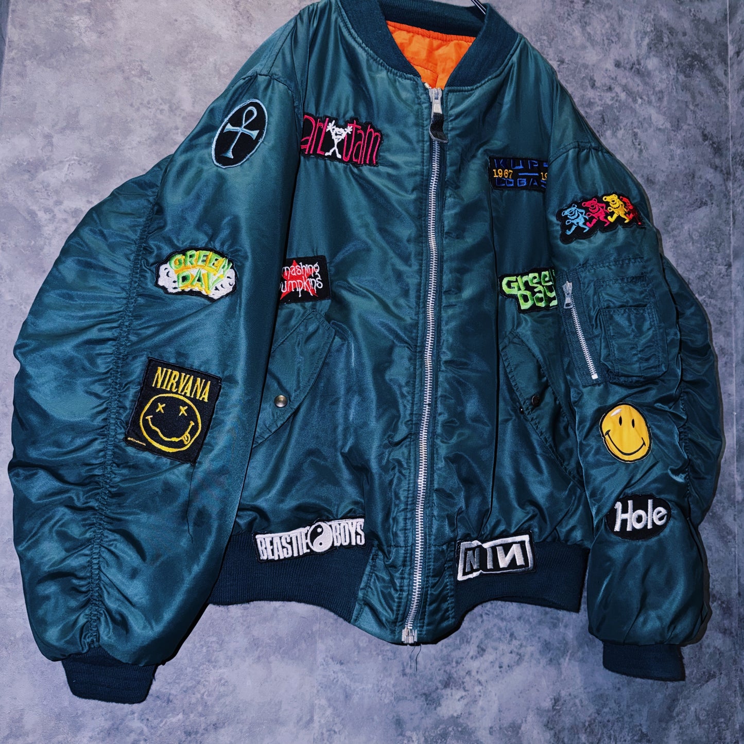【doppio】vintage band logo patch design MA-1 jacket