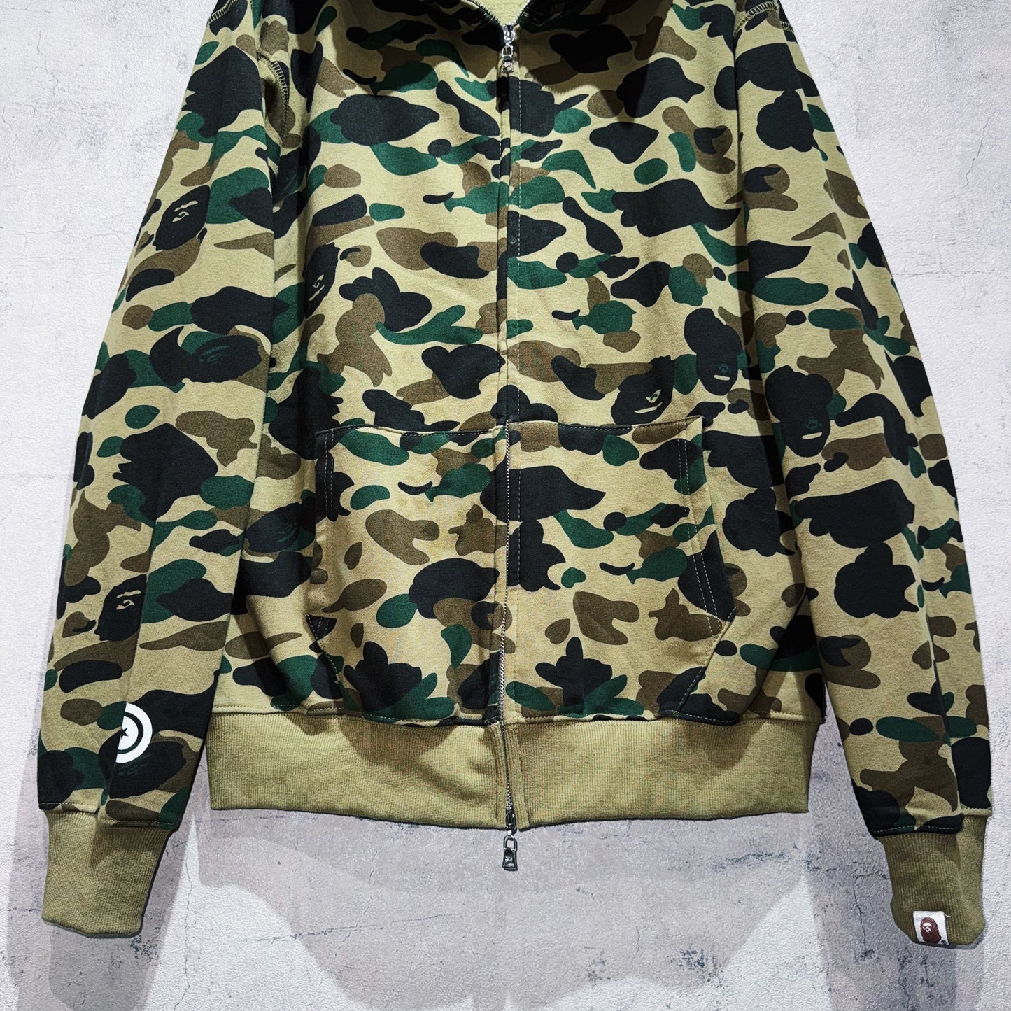 "A Bathing Ape"shark head camouflage pattern zip-up hoodie