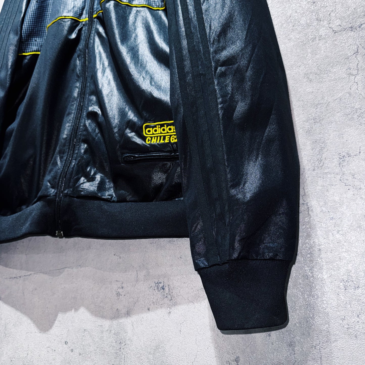 "ADIDAS Originals CHILE62”Trefoil design track jacket