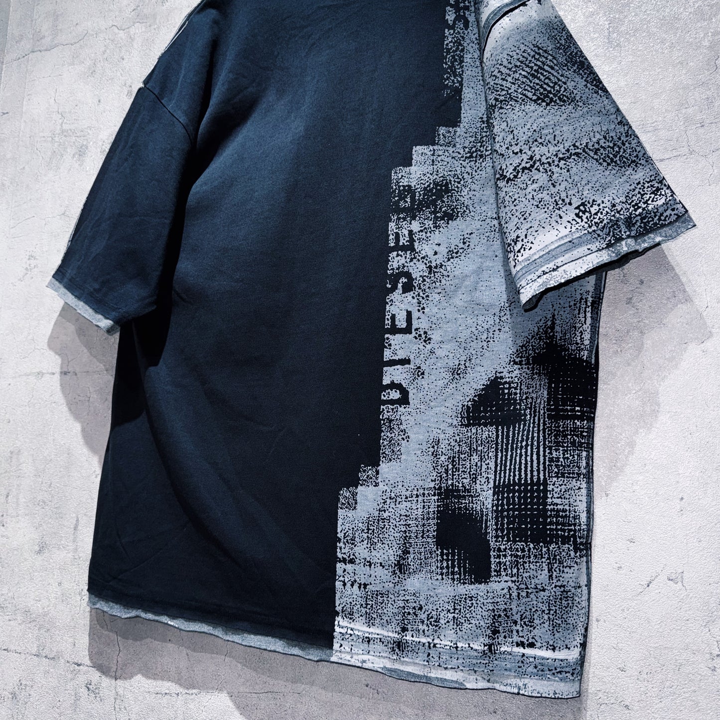 "DIESEL"coating like design box silhouette T shirt