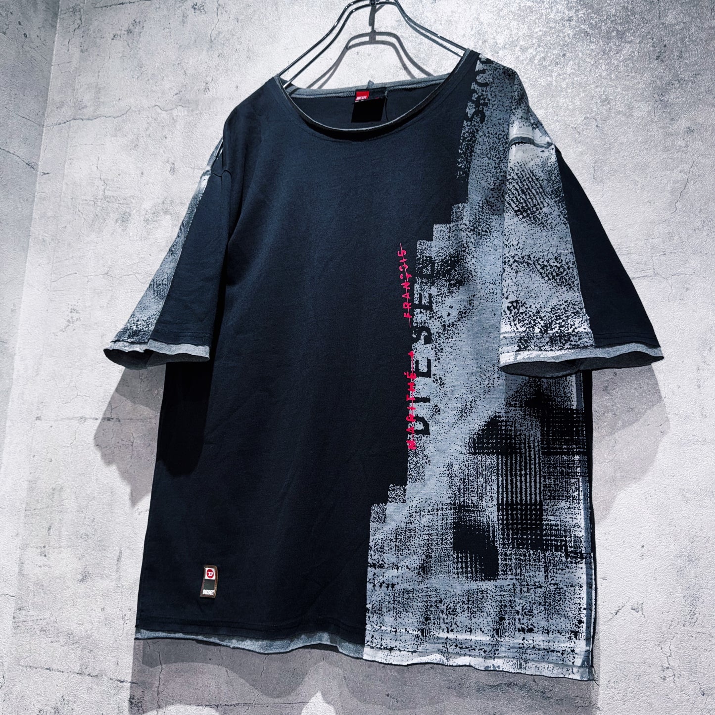 "DIESEL"coating like design box silhouette T shirt