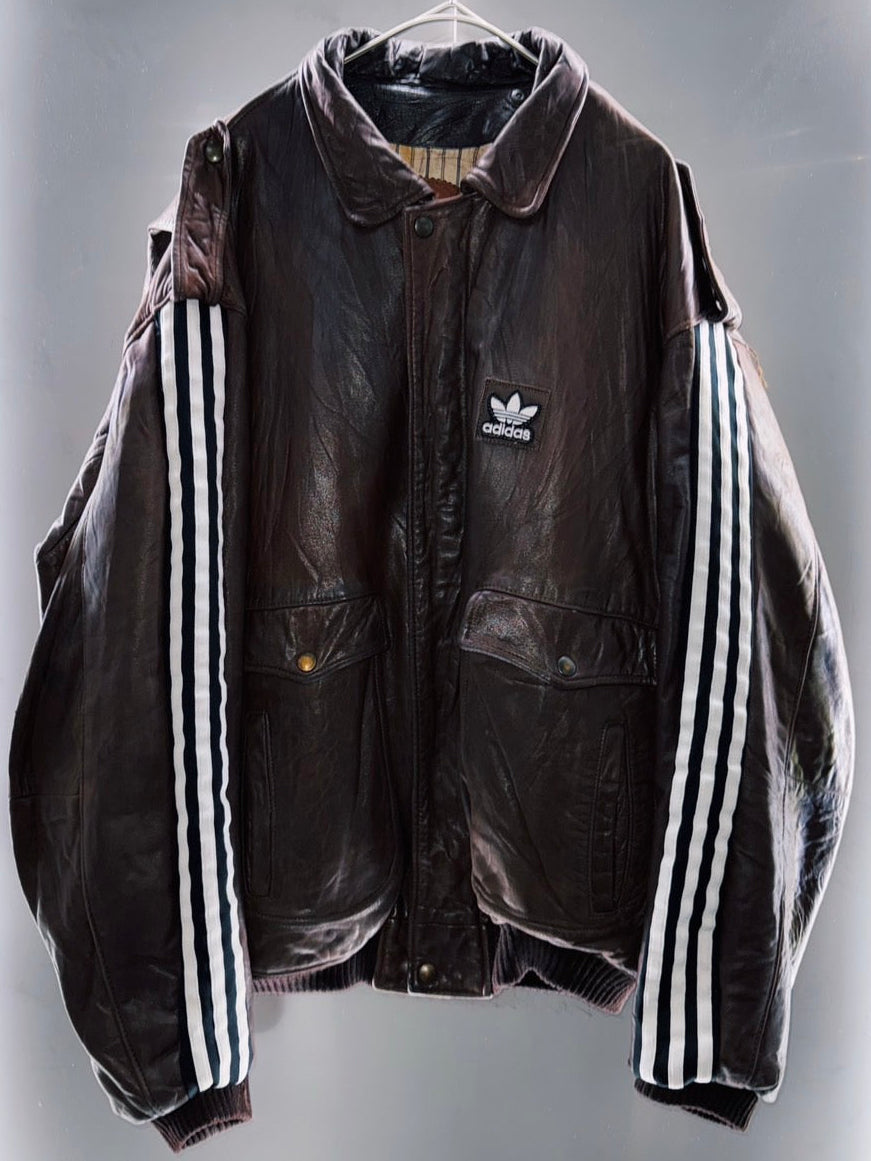 special "original re:meke" vintage
"adidas"x vintage leather jacket three strip edition