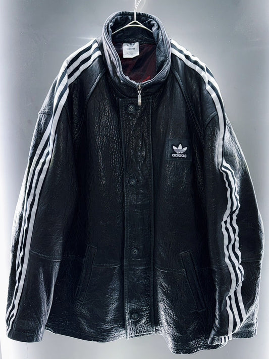 special "original re:meke" vintage
"adidas"x vintage leather jacket three strip edition