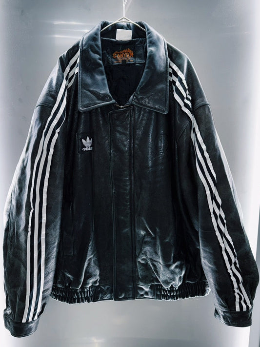 special "original re:meke" vintage
"adidas"x vintage leather jacket three strip edition