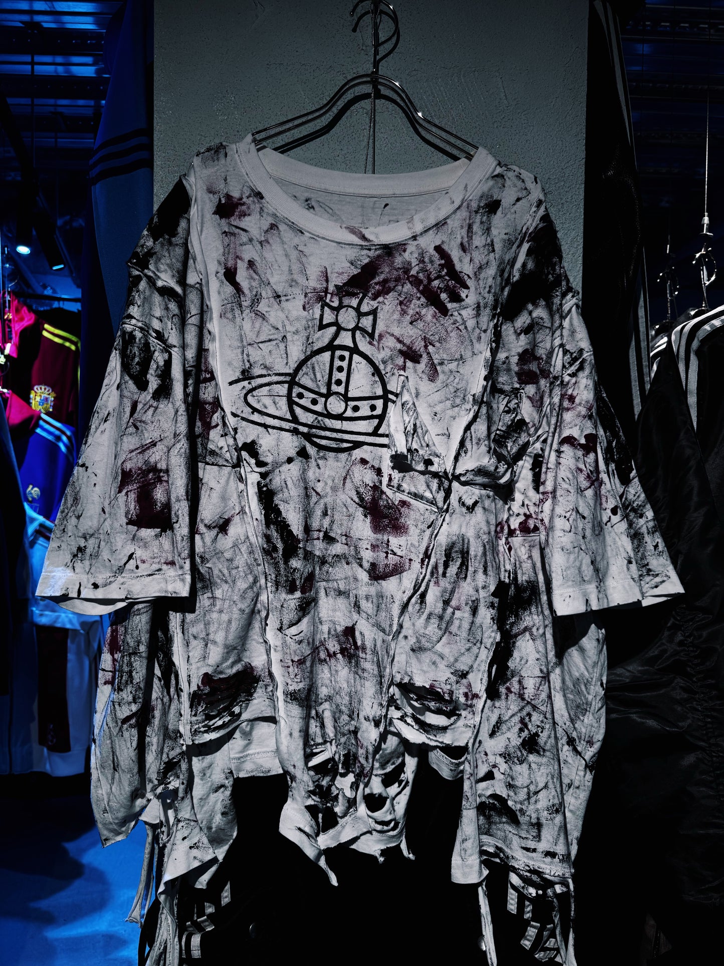 "vivid notes"The Anarchist's Layered Orbit T-shirt
