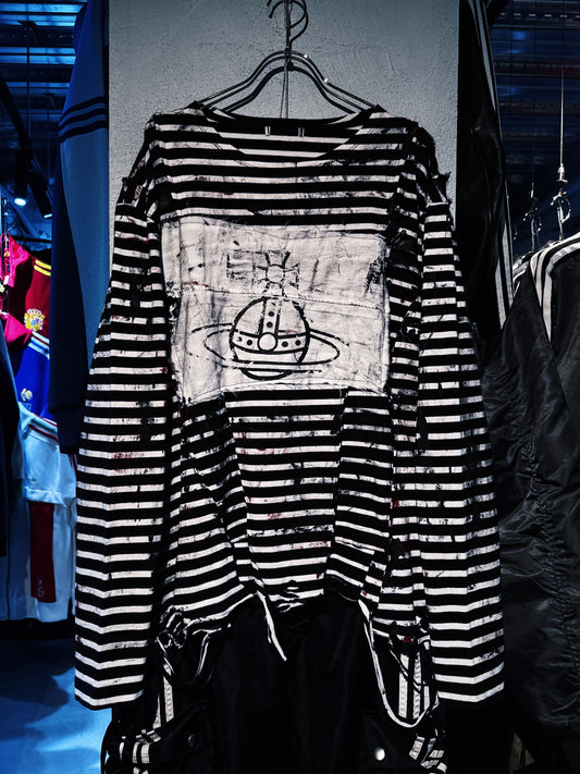 "vivid notes"The Anarchist's Layered Orbit border long sleeve T shirt